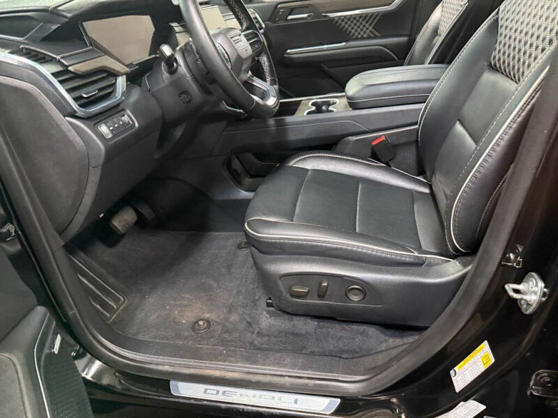2024 GMC Acadia Denali