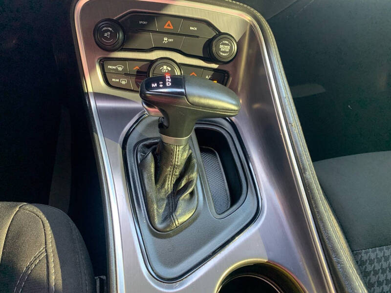 2016 Dodge Challenger SXT