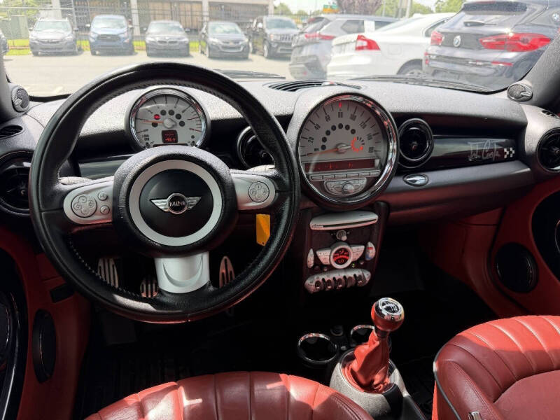 2010 MINI Cooper John Cooper Works