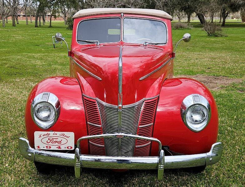 1940 Ford Deluxe