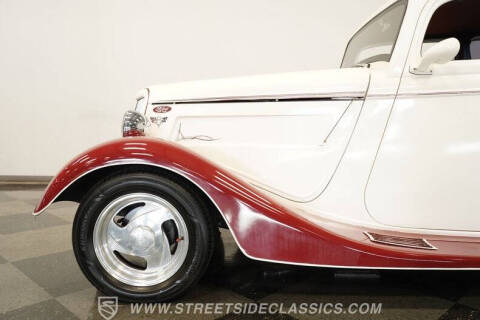1933 Ford Victoria