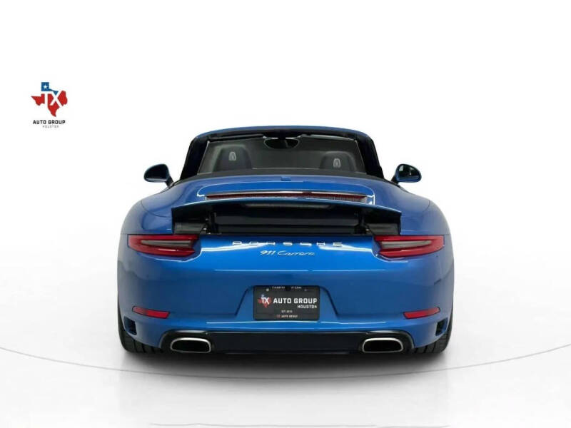 2017 Porsche 911 Carrera