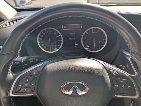 2018 Infiniti QX30 Essential