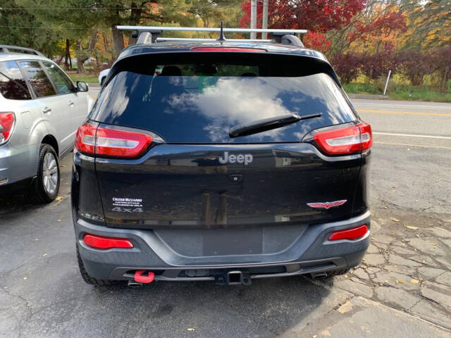 2014 Jeep Cherokee for sale at Chuckie Bizzarro's Fleetwing Auto in Erie, PA