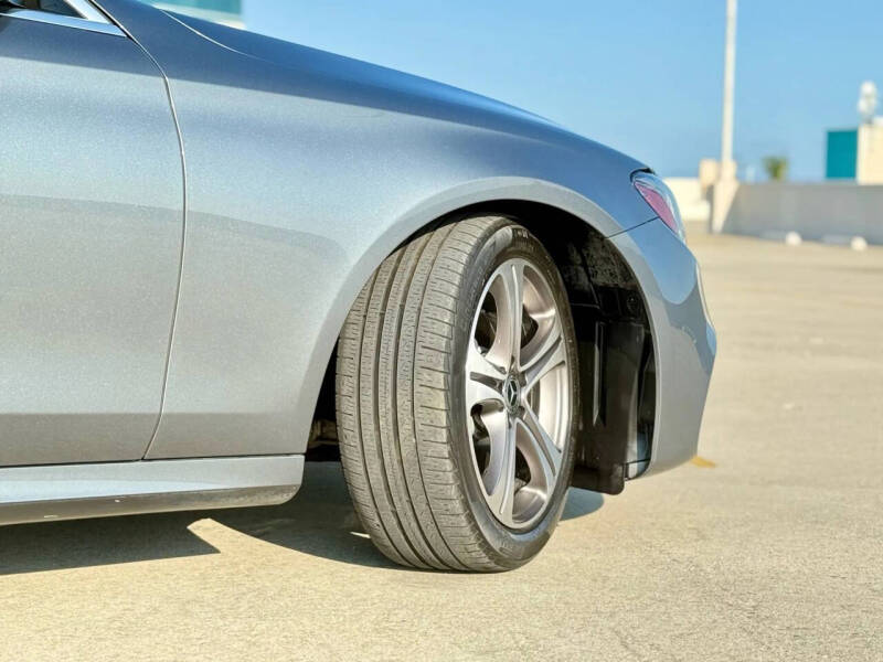 2019 Mercedes-Benz E-Class E 300