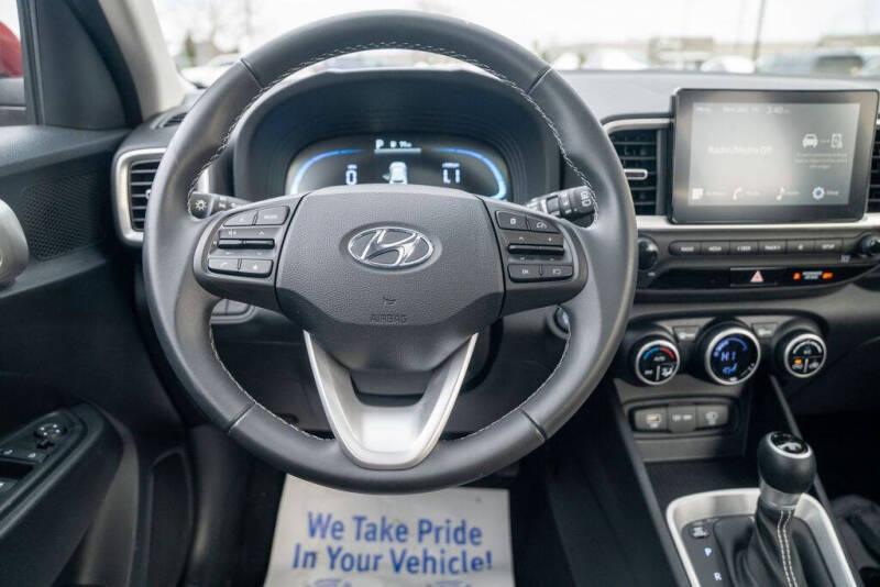 2025 Hyundai Venue SEL