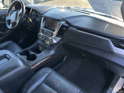 2017 Chevrolet Suburban LT