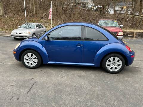 2008 Volkswagen New Beetle for sale at CHRIS AUTO SALES in Cincinnati OH