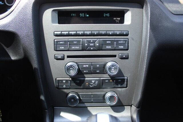 2014 Ford Mustang V6