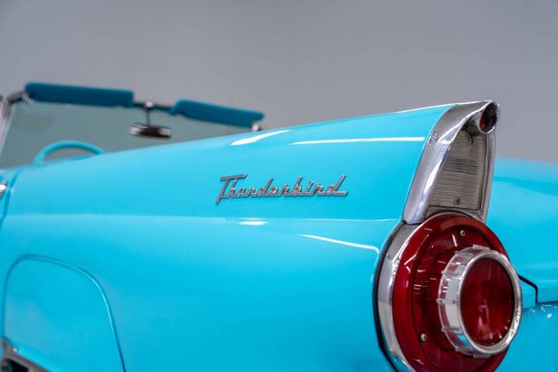 1956 Ford Thunderbird