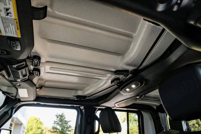 2024 Jeep Gladiator Sport