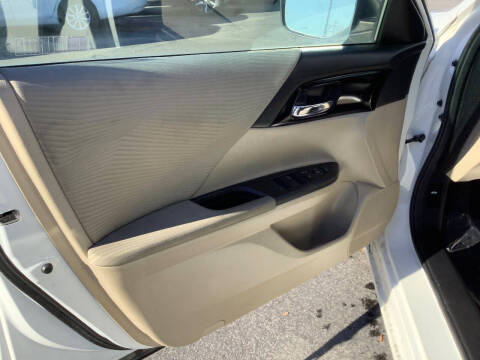 2017 Honda Accord LX w/Honda Sensing