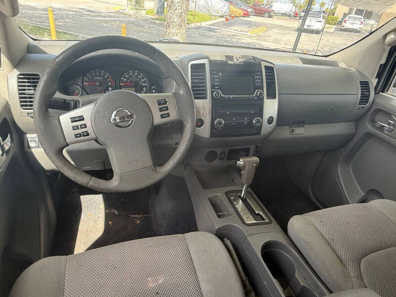 2017 Nissan Frontier SV