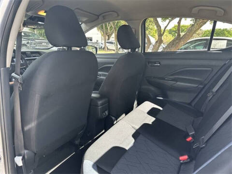 2023 Nissan Versa SV