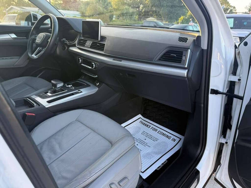 2018 Audi Q5 2.0T quattro Premium Plus