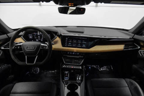 2022 Audi e-tron GT quattro Premium Plus