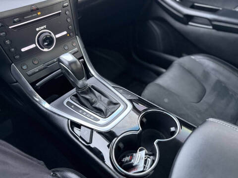 2016 Ford Edge Sport