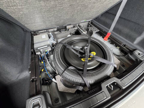 2024 Volvo XC60 B5 Core Dark Theme