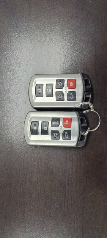 2015 Toyota Sienna SE Premium 8-Passenger