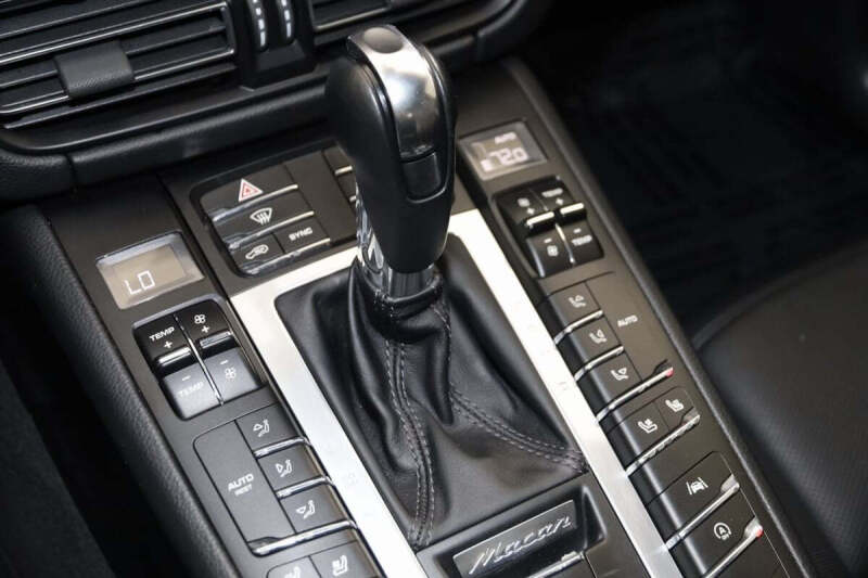 2020 Porsche Macan