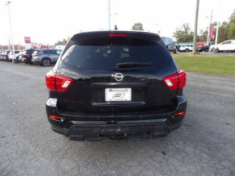 2019 Nissan Pathfinder SV