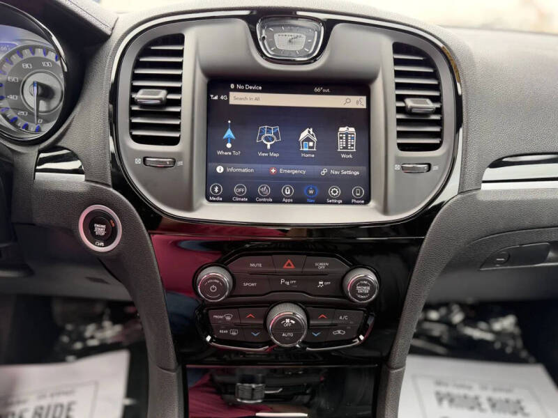 2023 Chrysler 300 S V6