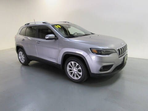 2019 Jeep Cherokee for sale at Salinausedcars.com in Salina KS