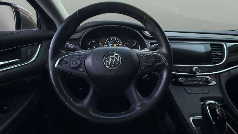 2017 Buick LaCrosse Essence