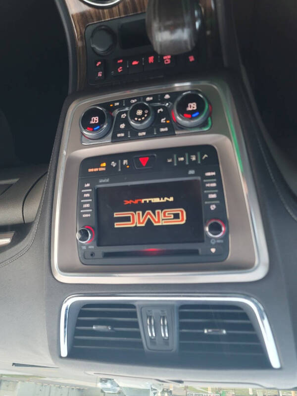 2014 GMC Acadia Denali