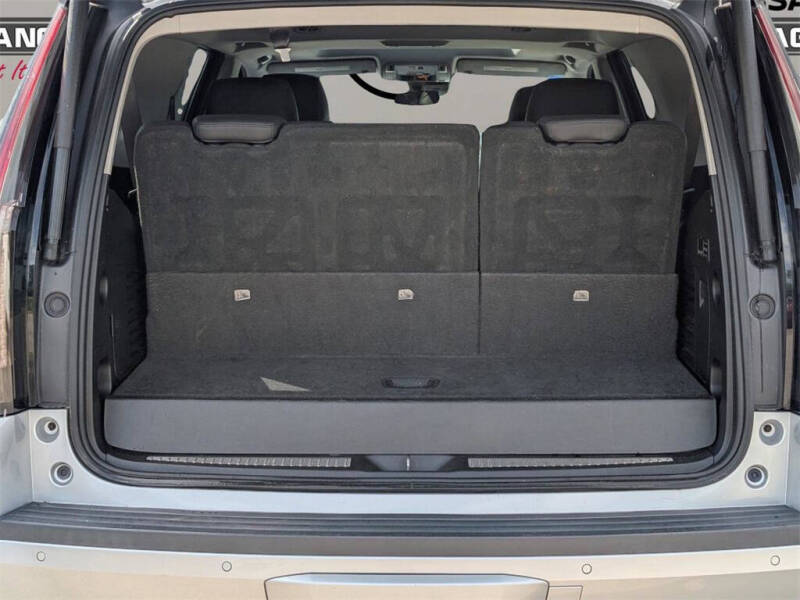 2019 Cadillac Escalade Luxury