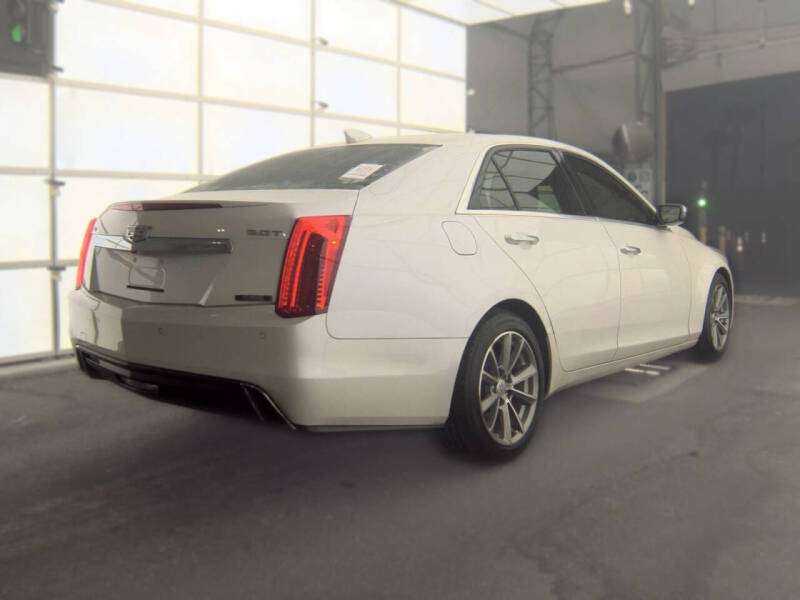 2017 Cadillac CTS 2.0T Luxury