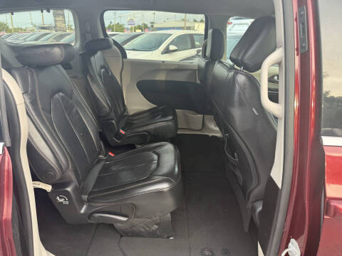 2018 Chrysler Pacifica Touring L