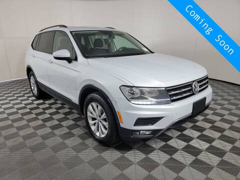 2018 Volkswagen Tiguan for sale at INDY AUTO MAN in Indianapolis IN