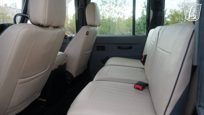1999 Land Rover Defender