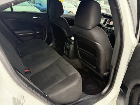 2013 Dodge Charger SE