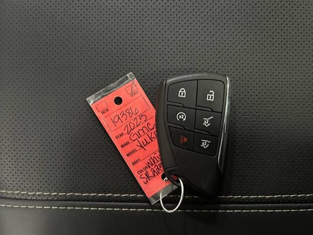 2025 GMC Yukon XL Elevation