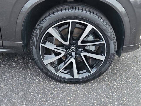 2024 Volvo XC90 B5 Plus Bright Theme