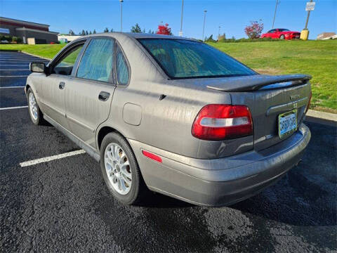 2004 Volvo S40