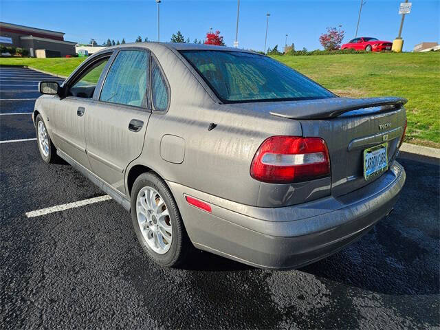 2004 Volvo S40