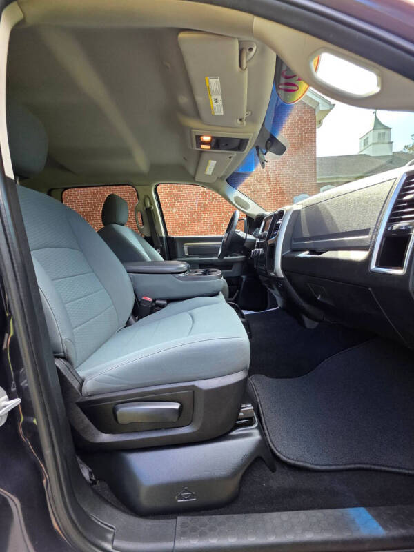 2020 RAM 1500 Classic SLT