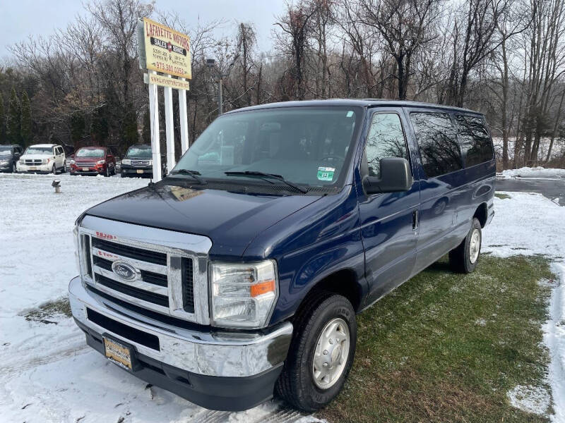 2011 Ford E-Series E-350 SD XLT