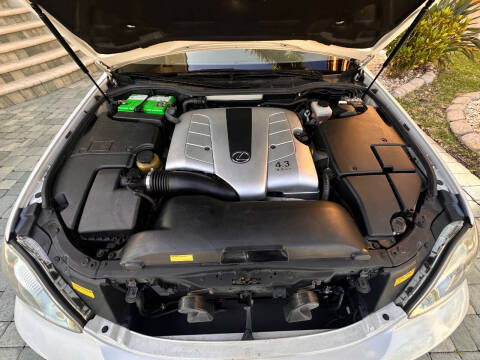 2004 Lexus LS 430