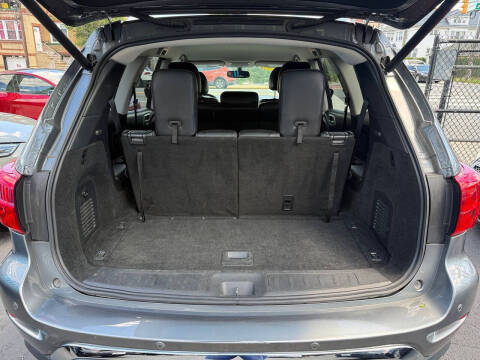 2019 Nissan Pathfinder SL