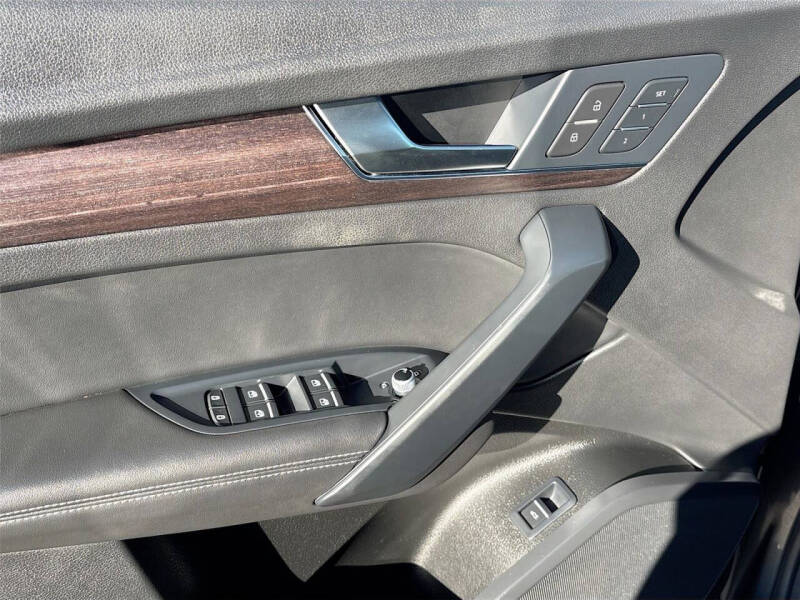 2022 Audi Q5 Sportback quattro S line Prem Plus 45 TFSI