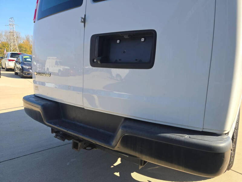 2019 Chevrolet Express 2500