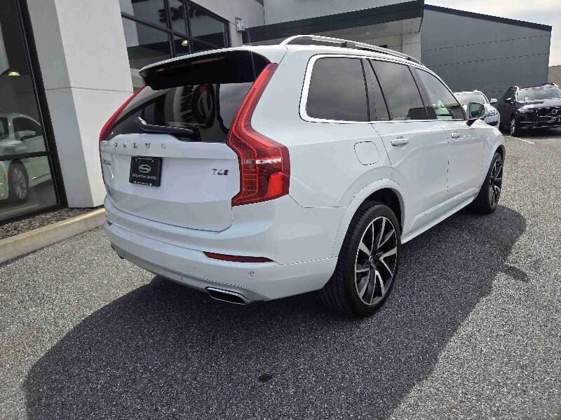 2019 Volvo XC90 T6 Momentum