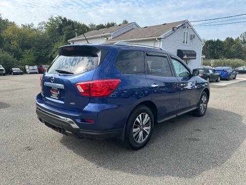 2018 Nissan Pathfinder S