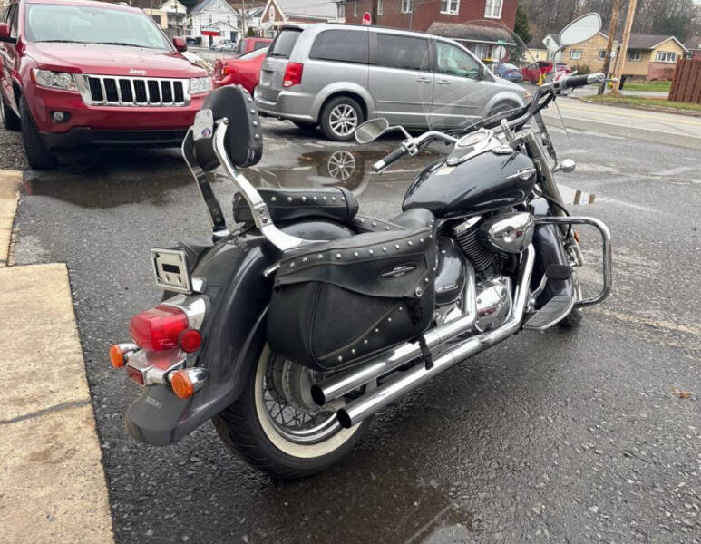 2006 Suzuki Boulevard