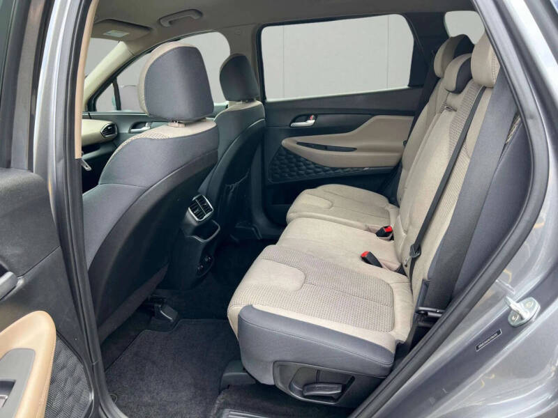 2020 Hyundai Santa Fe SE