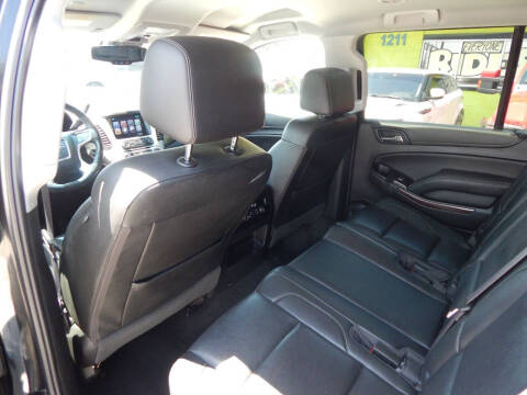 2017 GMC Yukon XL SLT